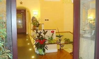 Hotell Demetra Capitolina 2*