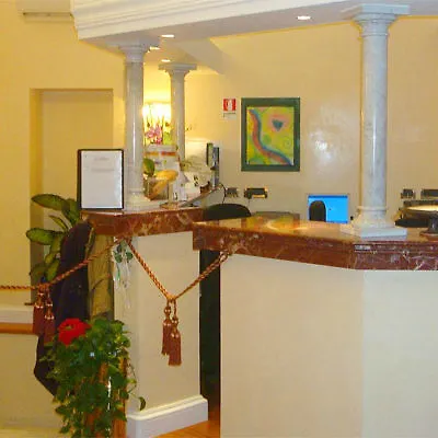 Hotell Demetra Capitolina 2*
